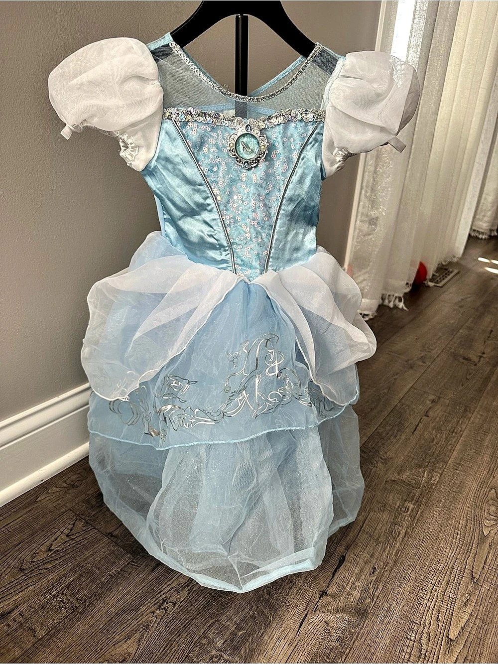 Disney Store Cinderella Costume for Kids Blue & White Girls 4